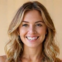 Portrét spokojené klientky Lucie Dvořákové